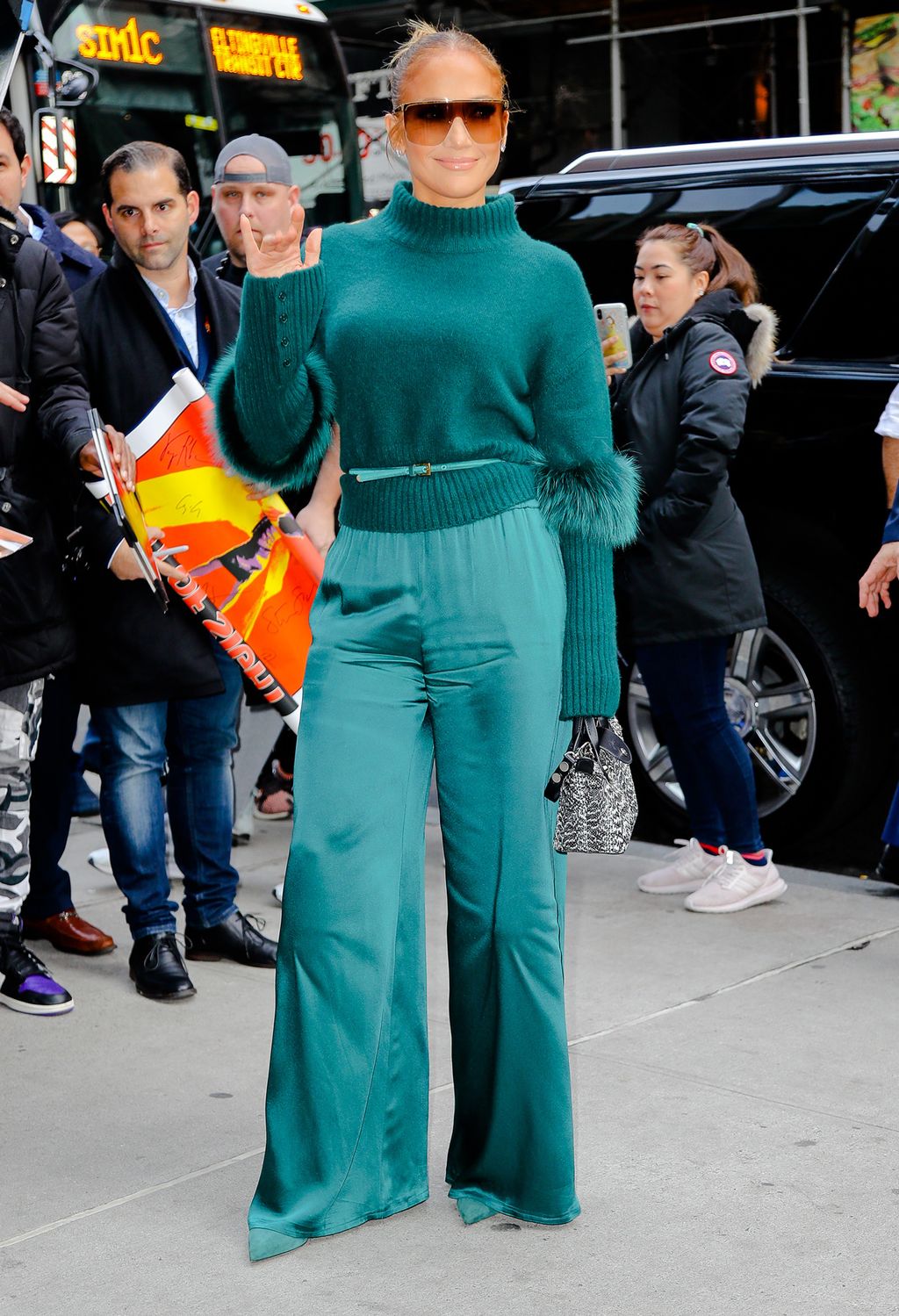 The 6 Best Celebrity Wide-Leg Pant Outfits | Who What Wear