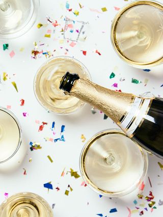 how-to-drink-responsibly-on-new-years-eve-284372-1576136714056-main