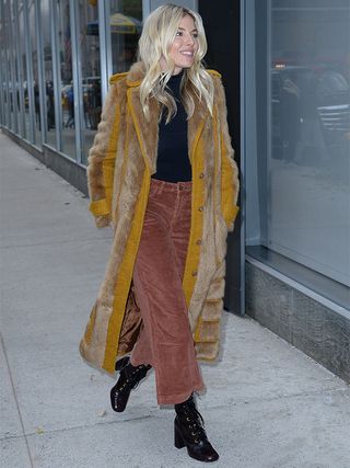 celebrity-coat-and-boot-outfits-284374-1576166491990-image