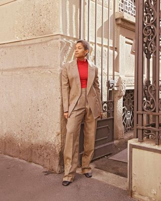 how-to-wear-a-suit-in-winter-284414-1576171314470-image