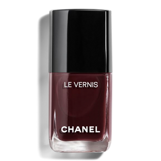 Chanel + Le Vernis Longwear Nail Colour in 18 Rouge Noir