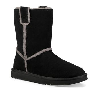Ugg + Classic Short Spill Seam Genuine Shearling Boots