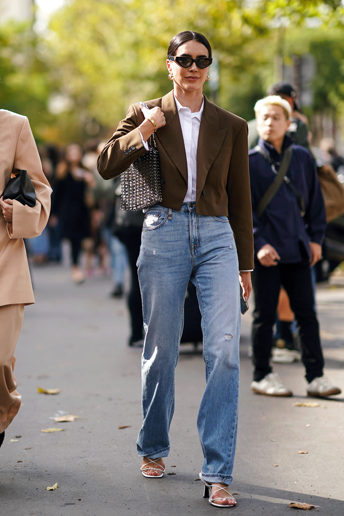 How to Style Straight-Leg Jeans in 2022: Street Style Inspo Galore