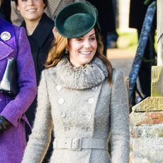 pippa-and-kate-middleton-winter-trends-284699-1578341305484-square