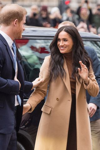 meghan-markle-tonal-outfit-284718-1578413639137-image