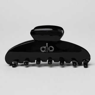 ALO + 90's Claw Clip in Black