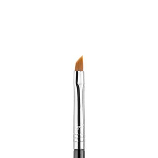 Sigma Beauty + Winged Liner Brush