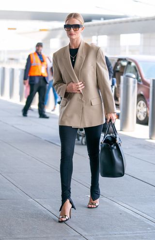 fashion-editor-airport-outfits-285093-1579900837269-image
