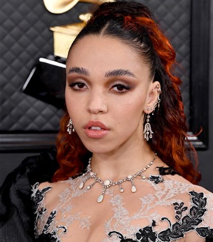 The 2020 Grammy Awards Red Carpet Arrivals and Beauty Looks | Who What Wear