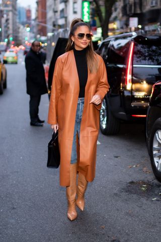 celebrity-boot-outfits-285324-1581023115437-main