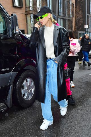 hailey-bieber-non-skinny-jeans-285414-1581103978474-image
