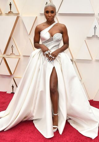 academy-awards-red-carpet-looks-2020-285428-1581296060843-image