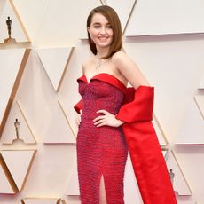 kaitlyn-dever-cheap-heels-oscars-red-carpet-285431-1581295264617-square