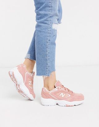 New Balance + 452 Chunky Trainers in Pink