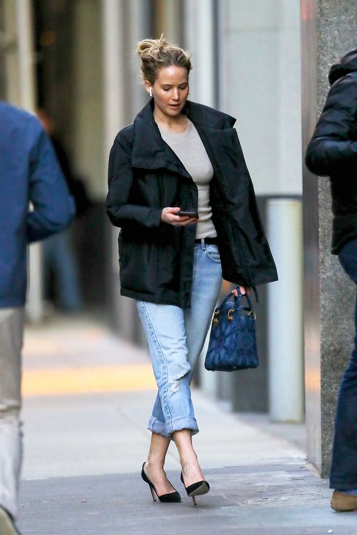 stylish shoes with jeans