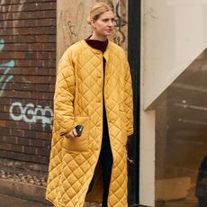 yellow-coat-trend-london-fashion-week-february-2020-285577-1581950939948-square