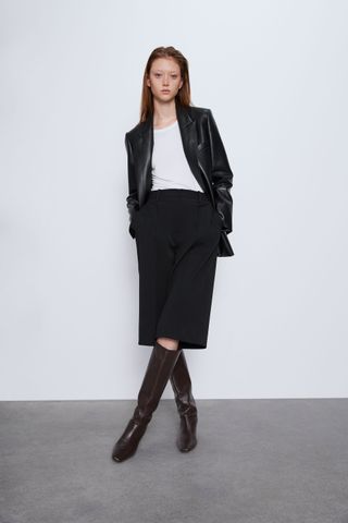 Zara + Accentuated Seam Detail Shorts