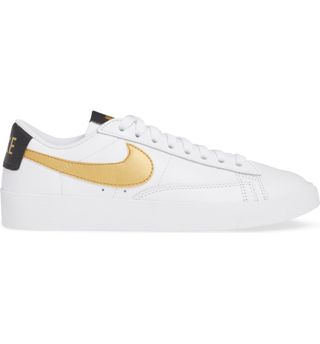 Nike + Blazer Low SE Sneaker