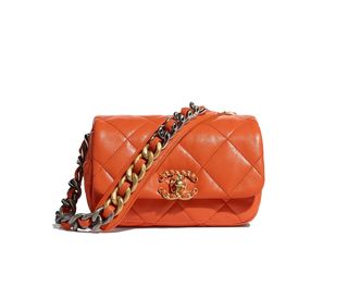 Chanel + 19 Waist Bag