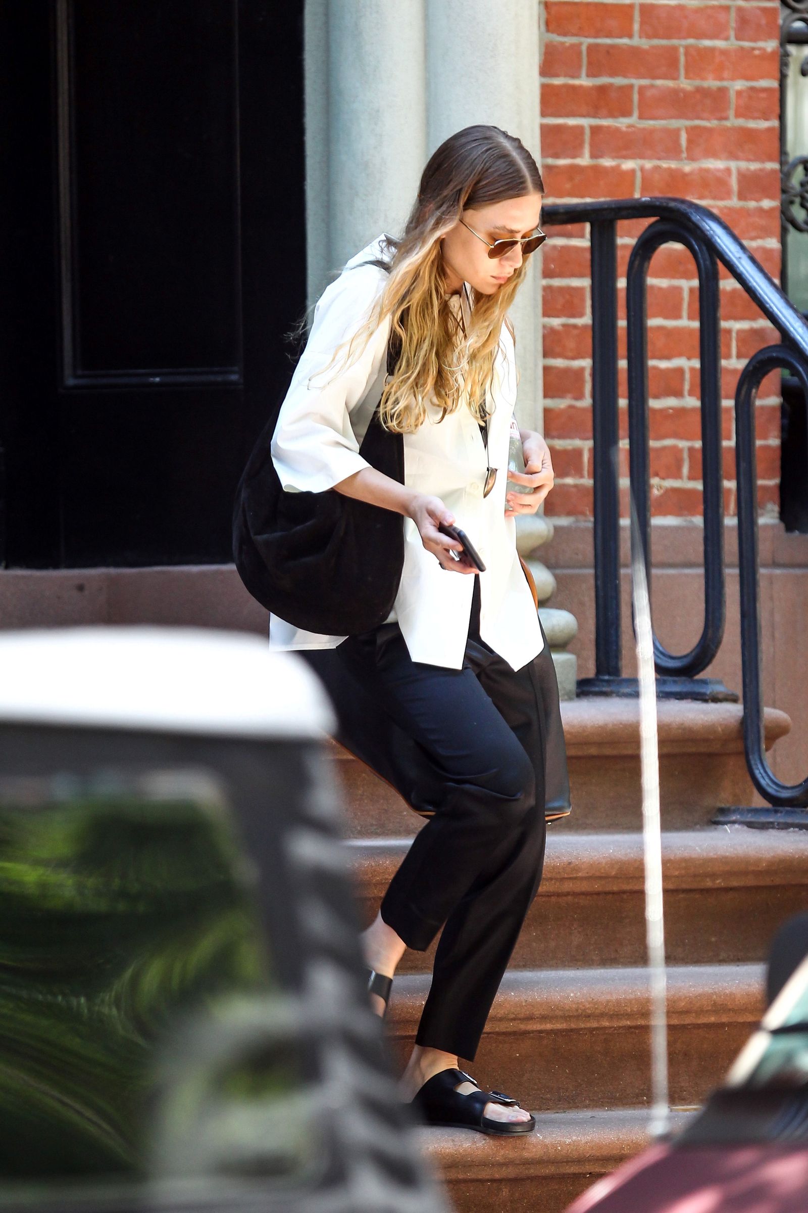 16 Chic Birkenstock Outfits, Courtesy of It Girls and Celebs | Who What ...