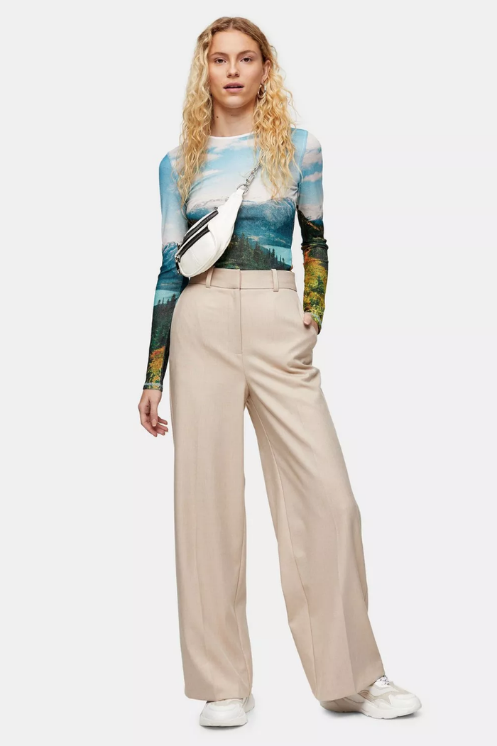 How Fashion Girls Are Wearing the Wide-Leg-Pant Trend | Who What Wear