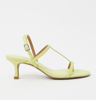 Who What Wear + Romi Strappy Mid Heeled Sandals in Lime