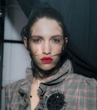 fall-winter-beauty-trends-2020-286039-1583777454848-image