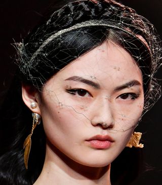 fall-winter-beauty-trends-2020-286039-1583777466281-image