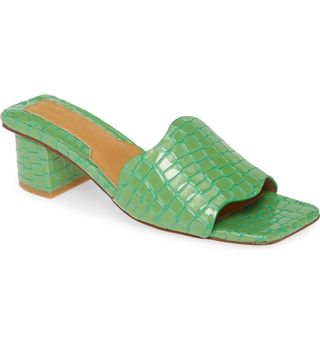 Jaggar + Scallop Strap Slide Sandal