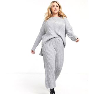 Simply Be + Knitted Ribbed Two-Piece in Gray
