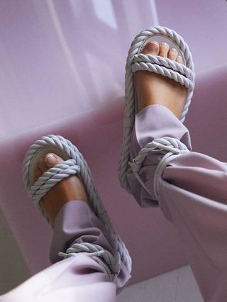 trending-sandals-2020-286293-1593616180955-image