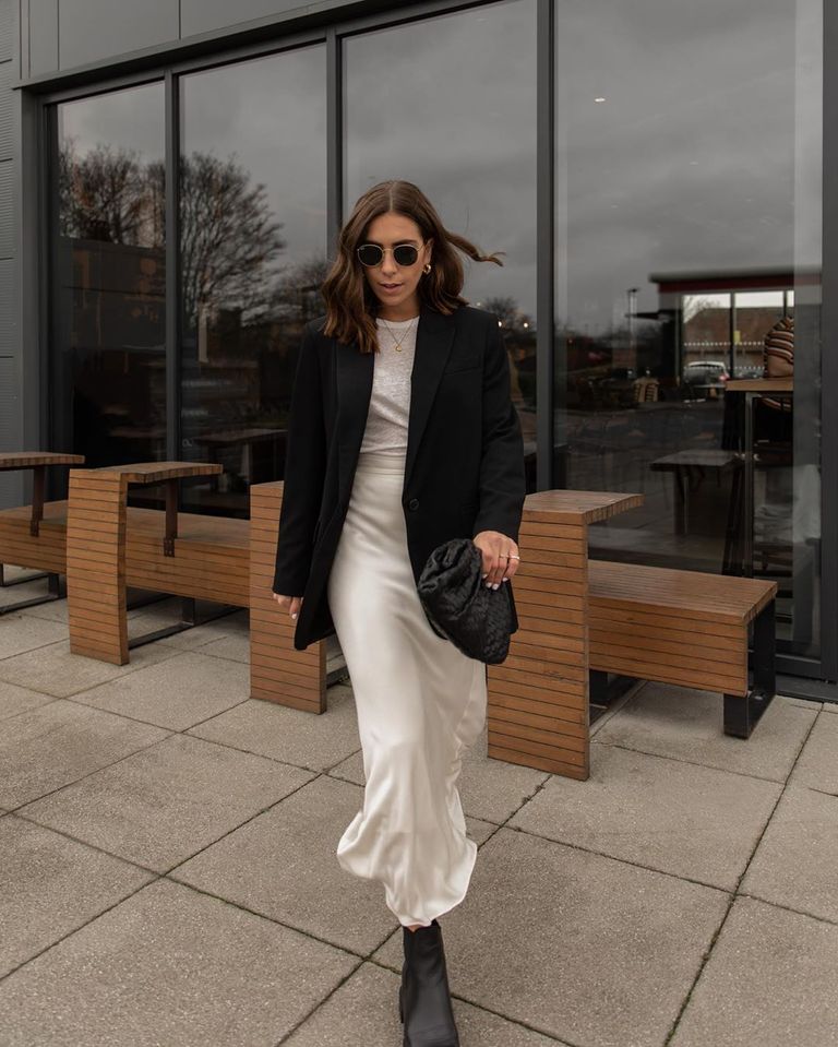 15 Minimalist Outfits That Are Simple and Affordable | Who What Wear