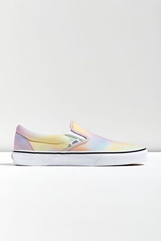 Vans + Classic Slip-On Aura Sneakers