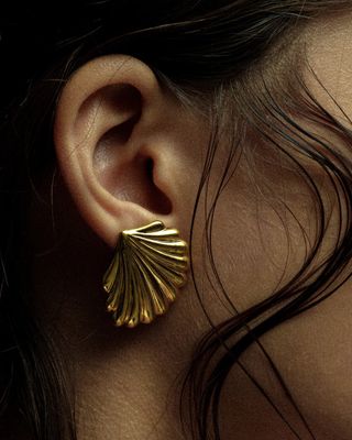 Daphine + Thea Shell Earrings