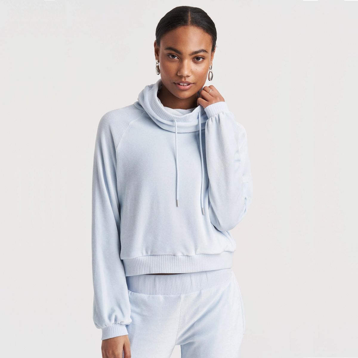 The 5 Best Matching Sweats and Other Fashion Picks | Who What Wear