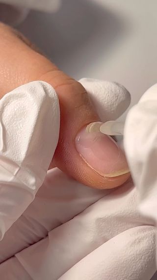how-to-remove-gel-nail-polish-286503-1692538736630-main