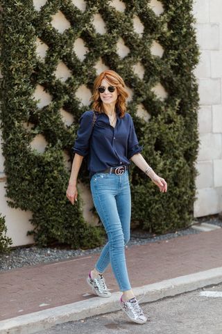 comfortable-skinny-jean-outfits-over-40-286727-1586802288625-image