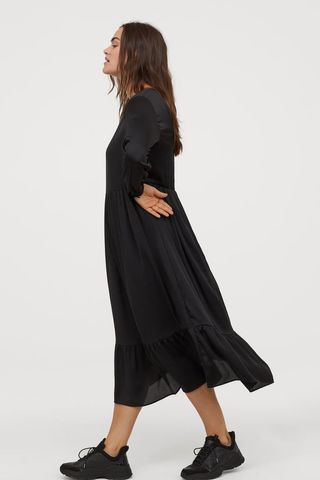 H&M + Crêped Dress in Black
