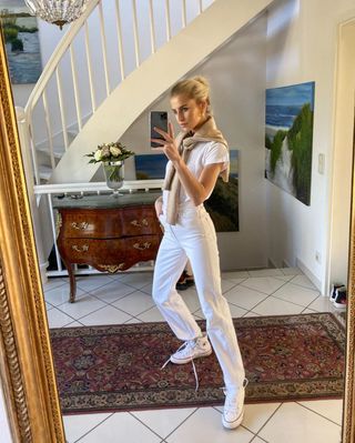 how-to-style-white-jeans-286998-1588171844392-image