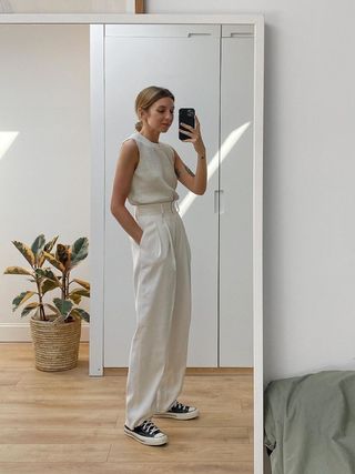 minimalist-at-home-outfits-287084-1588779496818-image
