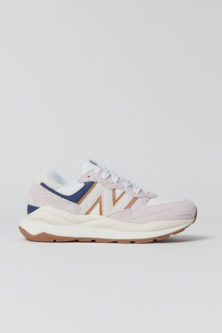 New Balance + New Balance 5740 Sneaker