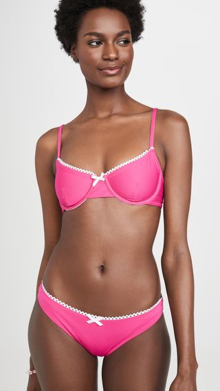 Solid & Striped + The Daphne Bikini Top