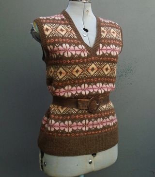 Vintage + 1980s Hand Knitted Fair Isle Shetland Wool Slipover