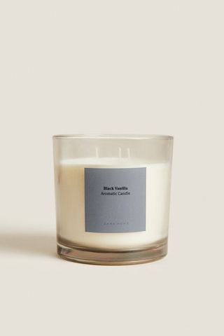 Zara + Black Vanilla Scented Candle