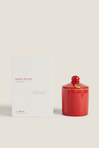 Zara + White Petals Scented Candle