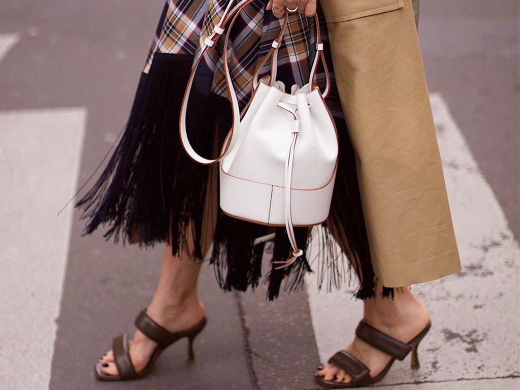 The 20 Best Bucket Bags That Are So Stylish | Who What Wear