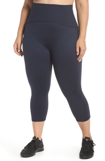 The 5 Best Workout Clothes for Women Over 50 | Who What Wear