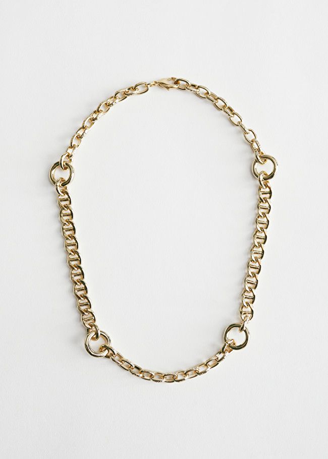 11 New Ways to Style Your Chain Necklace | Who What Wear