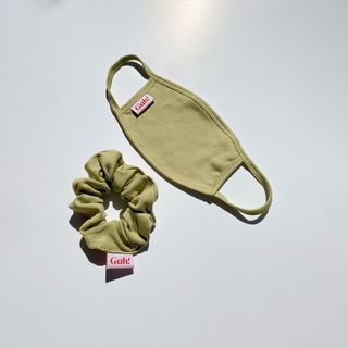 Lisa Says Gah + Knit Mask 
Knit Scrunchie Set in Sage