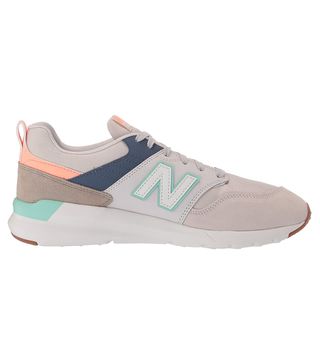 New Balance + 009 V1 Sneakers